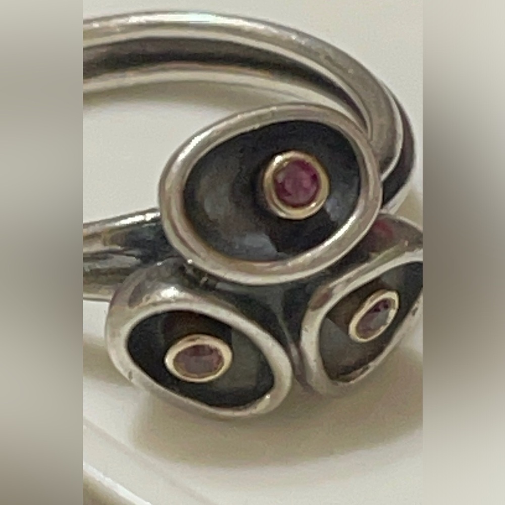 Authentic Pandora Genesis Ring. Rare and retired. Size 9.